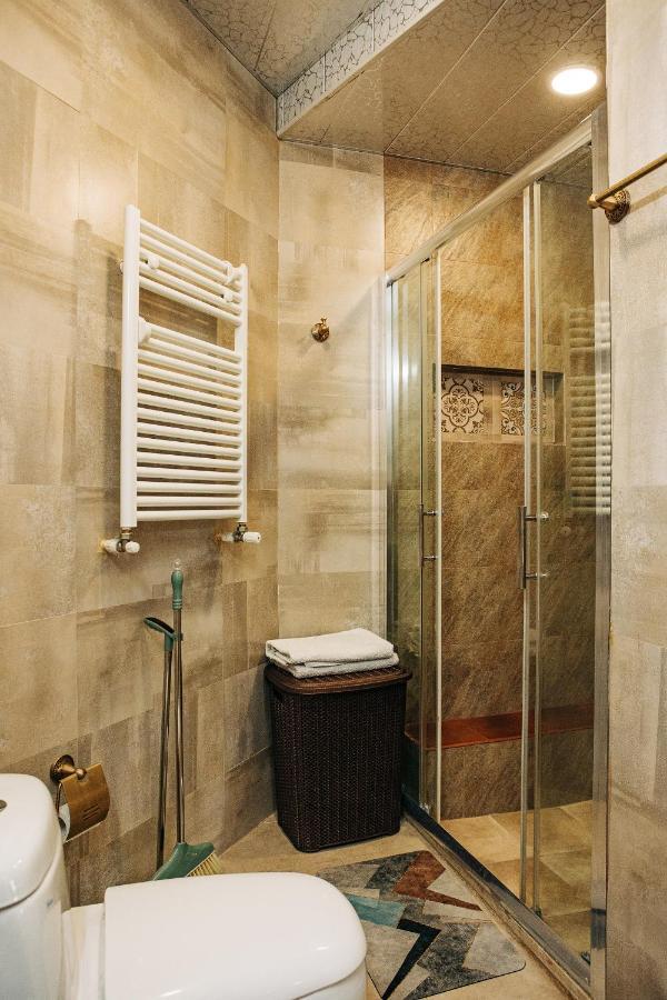 Apartament444 Tbilisi Buitenkant foto